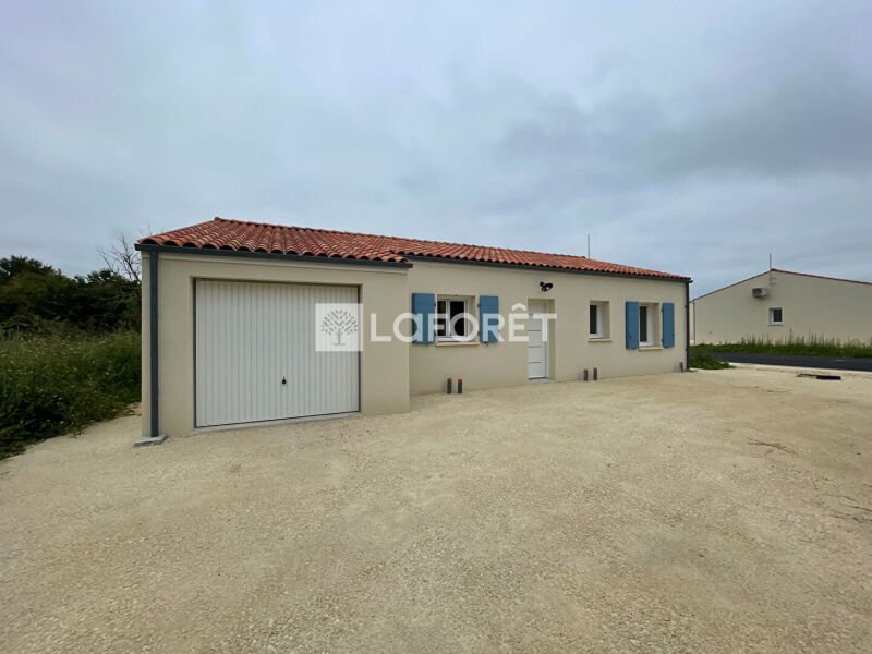 Maison à louer, 87m², Nieul-lès-Saintes