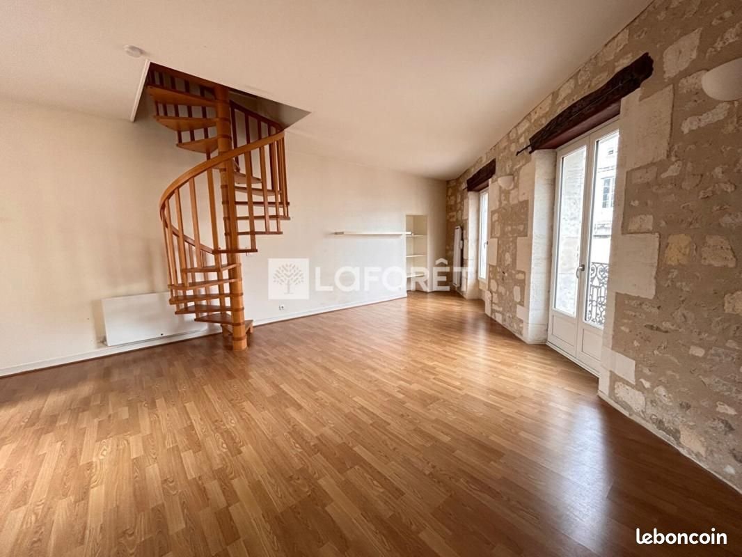 Appartement à louer, 86m², Cognac