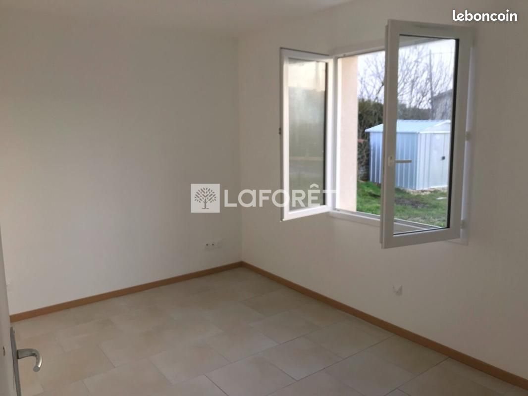 Maison à louer, 71m², Pérignac