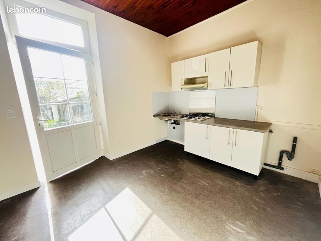 Appartement à louer, 57m², Barbezieux-Saint-Hilaire