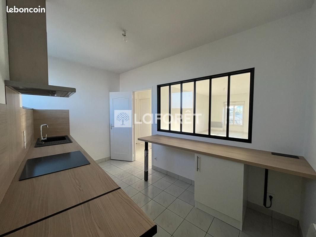 Appartement à louer, 66m², Châteaubernard