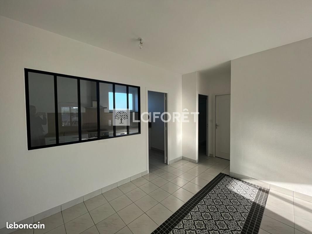 Appartement à louer, 66m², Châteaubernard