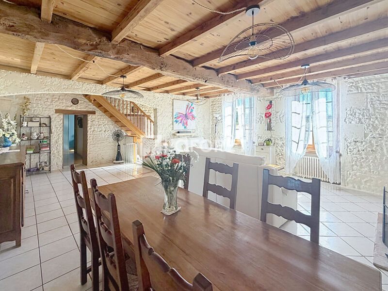 Maison à vendre, 188m², Arthenac