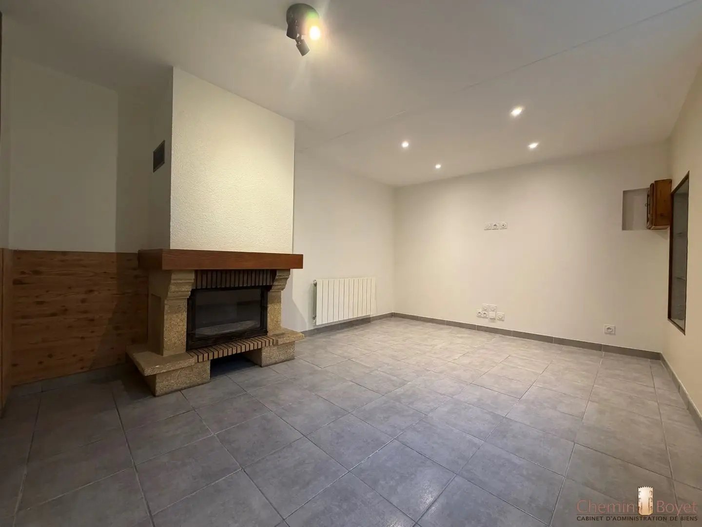 Maison à louer, 100m², Saint-Georges-d'Espéranche