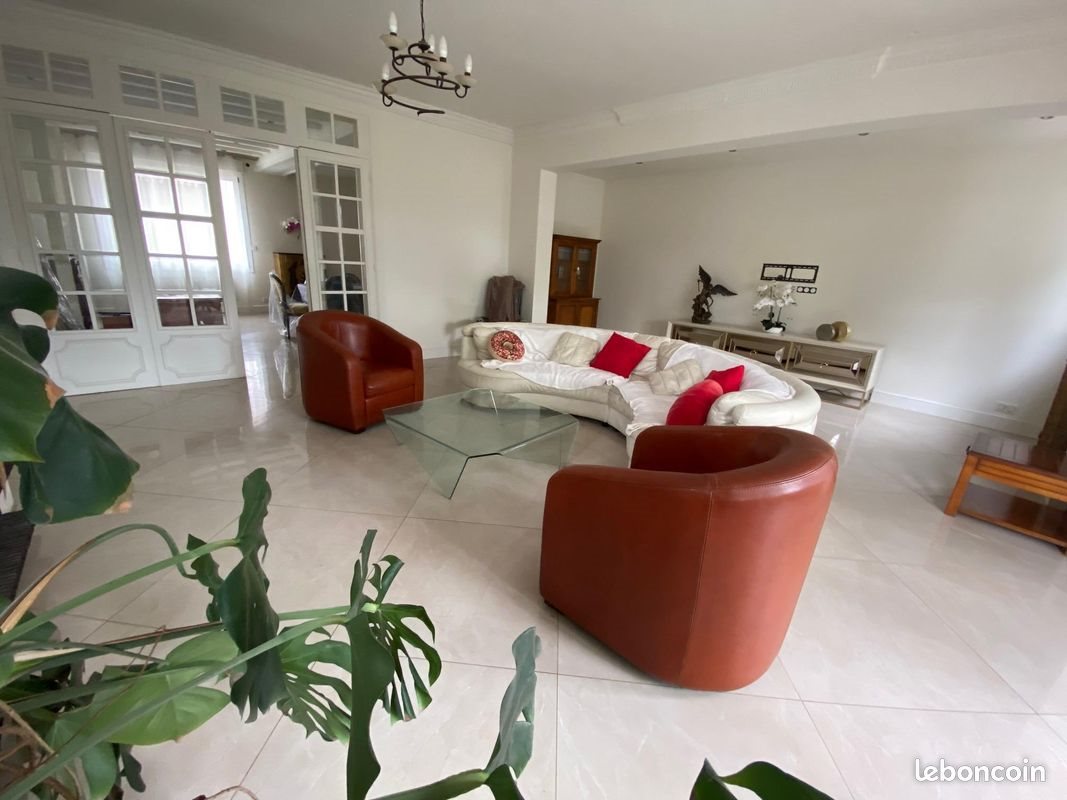Maison à vendre, 327m², Etrépagny