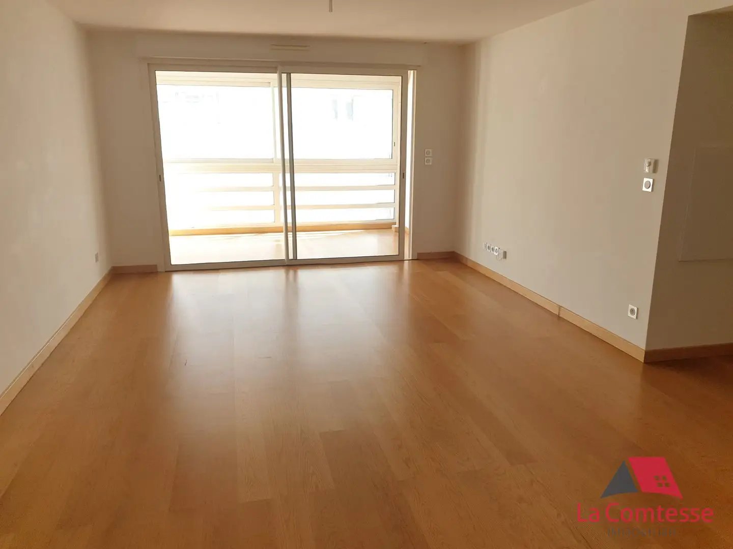 Appartement à louer, 77m², Marseille 8ème