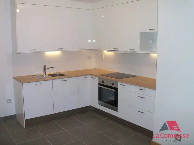 Appartement à louer, 77m², Marseille 8ème