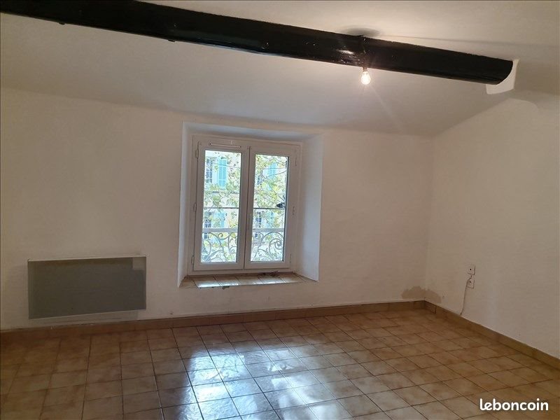 Appartement à louer, 68m², Trets