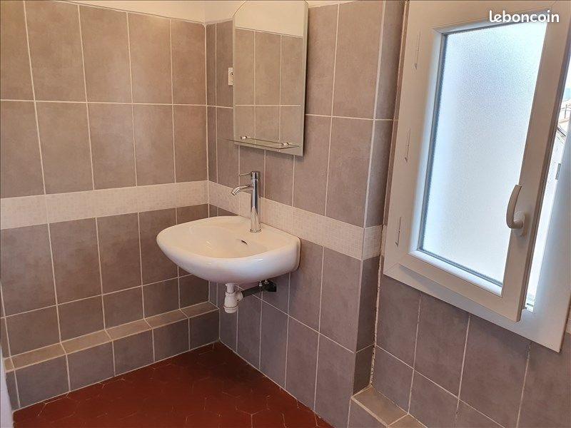 Appartement à louer, 68m², Trets