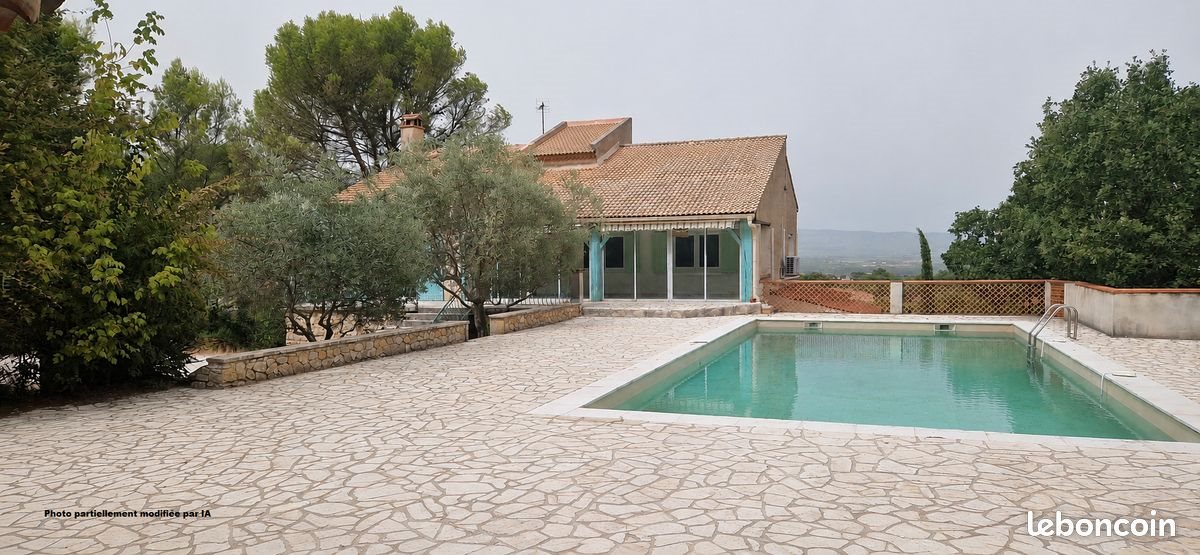 Maison à louer, 146m², Trets