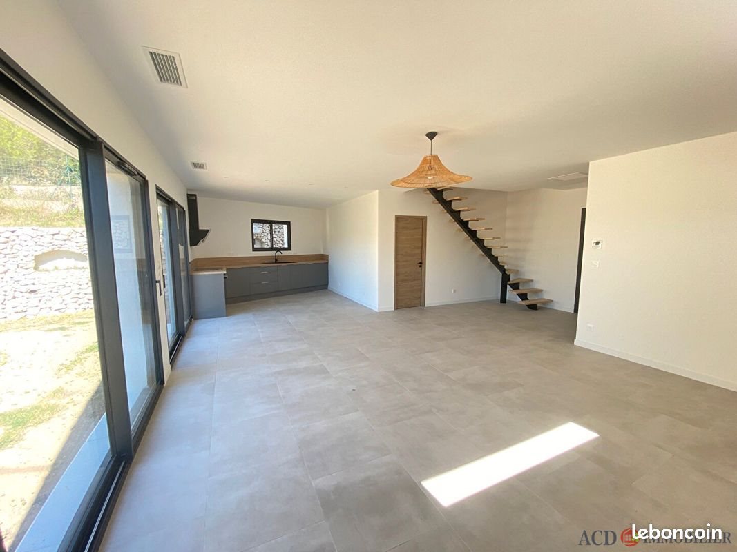 Maison à louer, 143m², Ventabren
