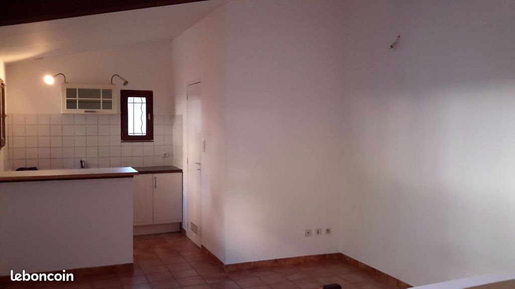 Appartement à louer, 25m², Velaux