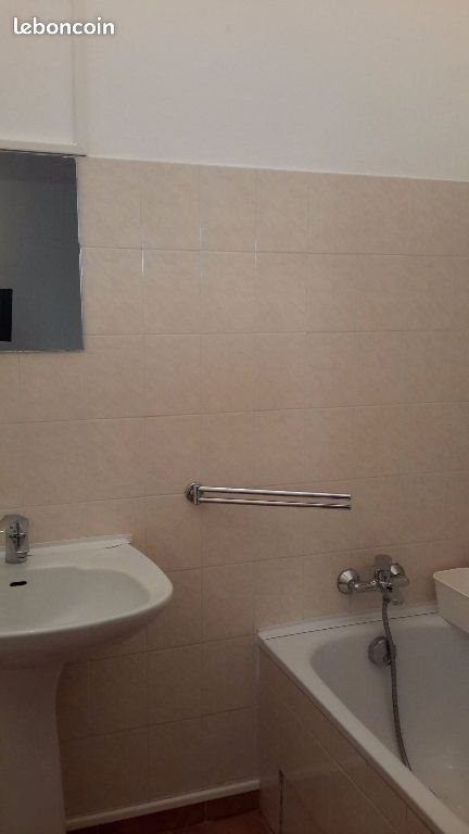 Appartement à louer, 25m², Velaux