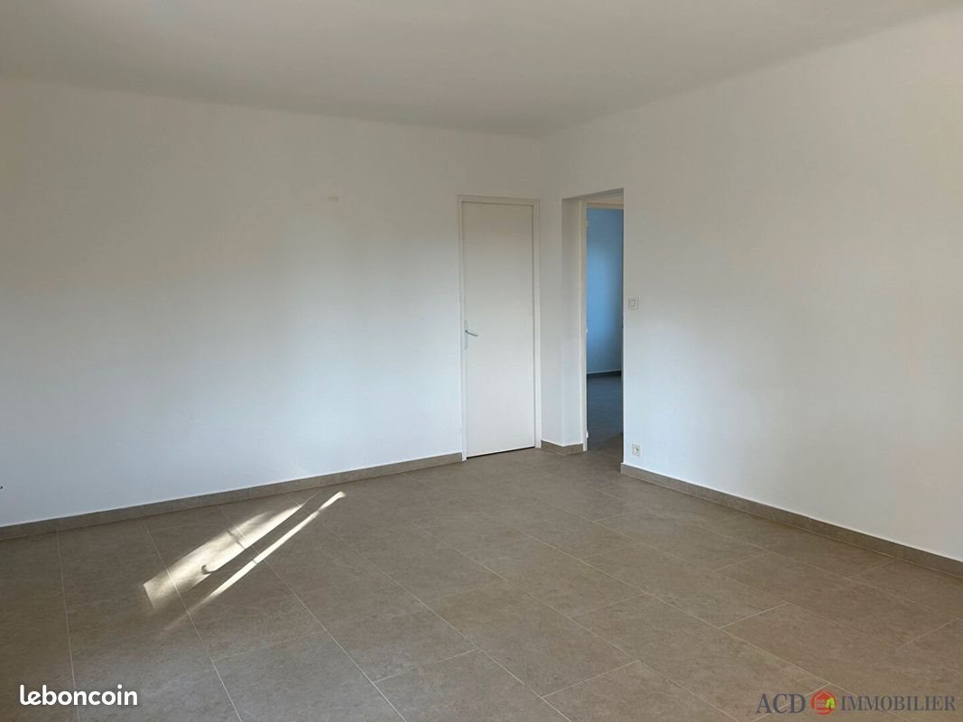 Maison à louer, 79m², Ventabren