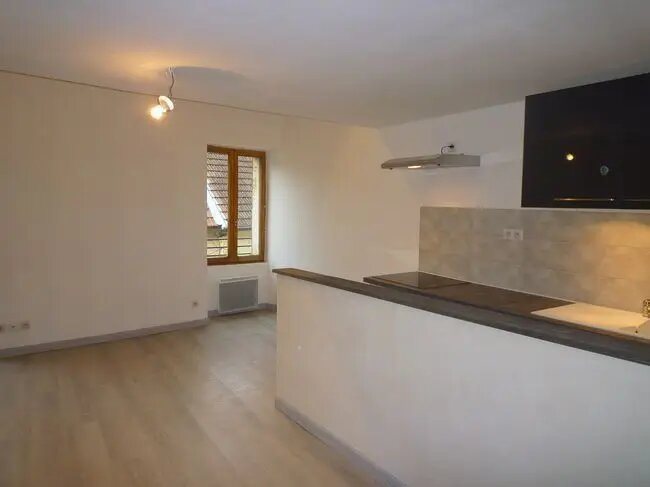 Appartement à louer, 45m², Crémieu