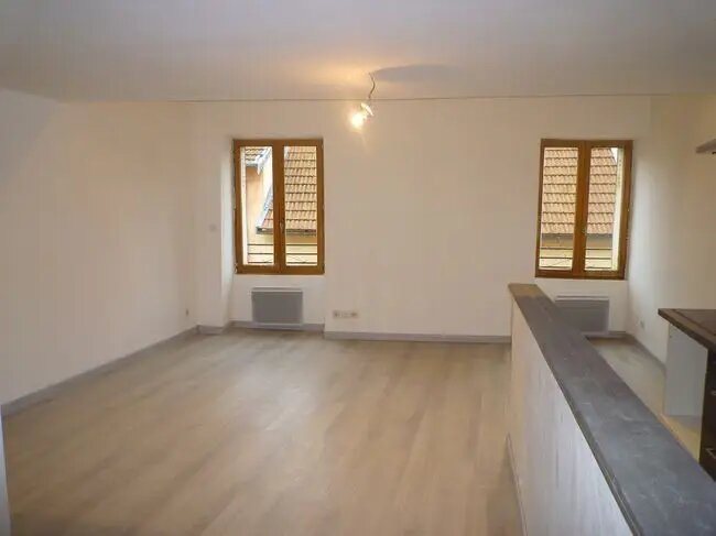 Appartement à louer, 45m², Crémieu