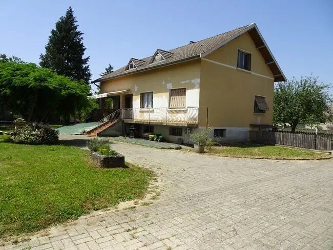 Maison à louer, 104m², Loyettes