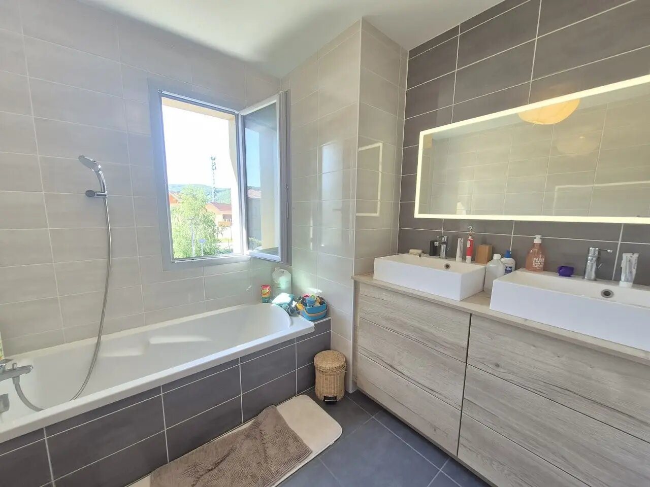 Maison à vendre, 119m², Crémieu