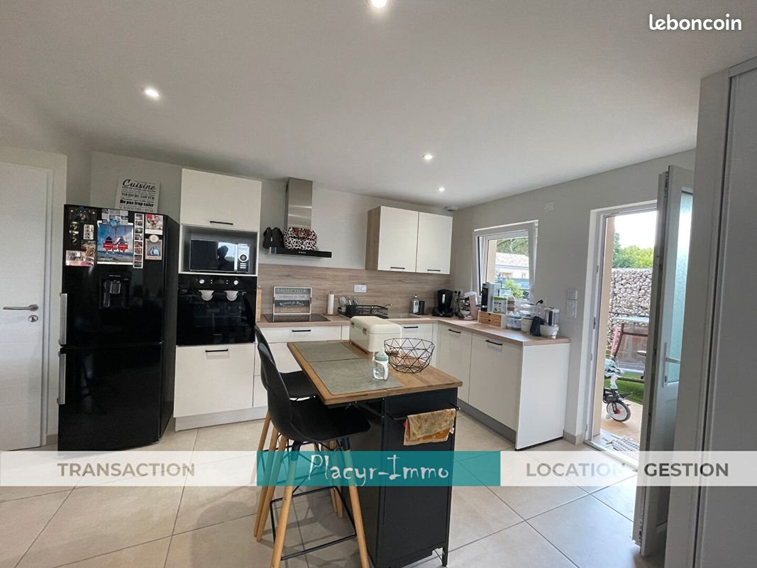 Appartement à louer, 74m², Feillens