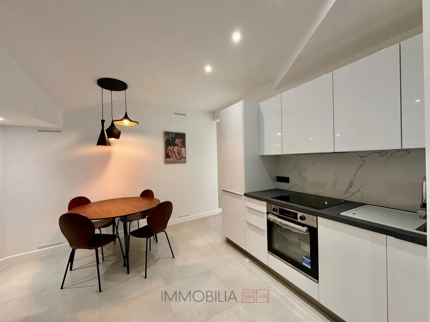 Appartement à louer, 65m², Beausoleil