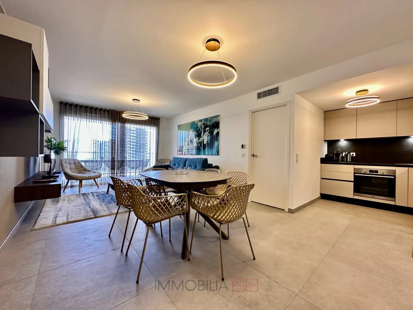 Appartement à louer, 69m², Beausoleil