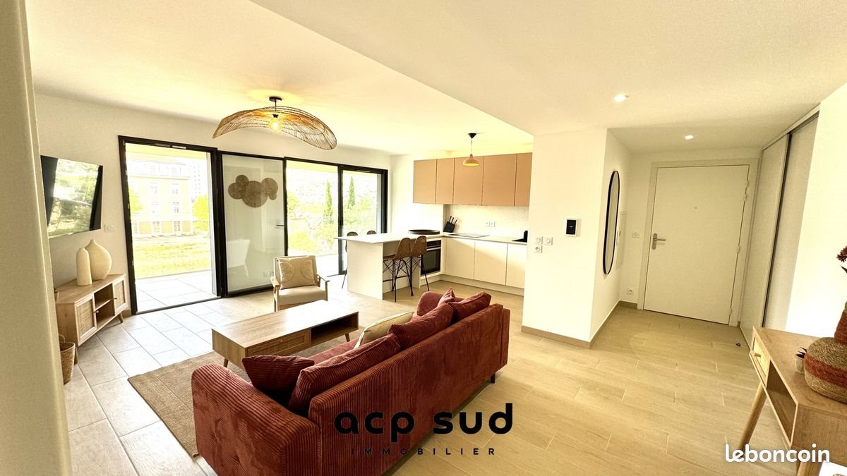 Appartement à louer, 70m², Marseille 7ème