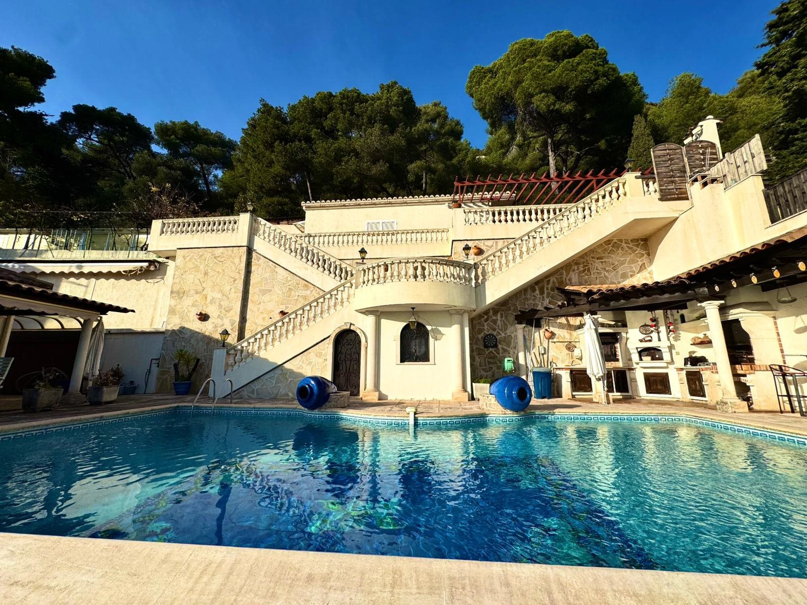 Maison à vendre, 250m², Roquebrune-Cap-Martin