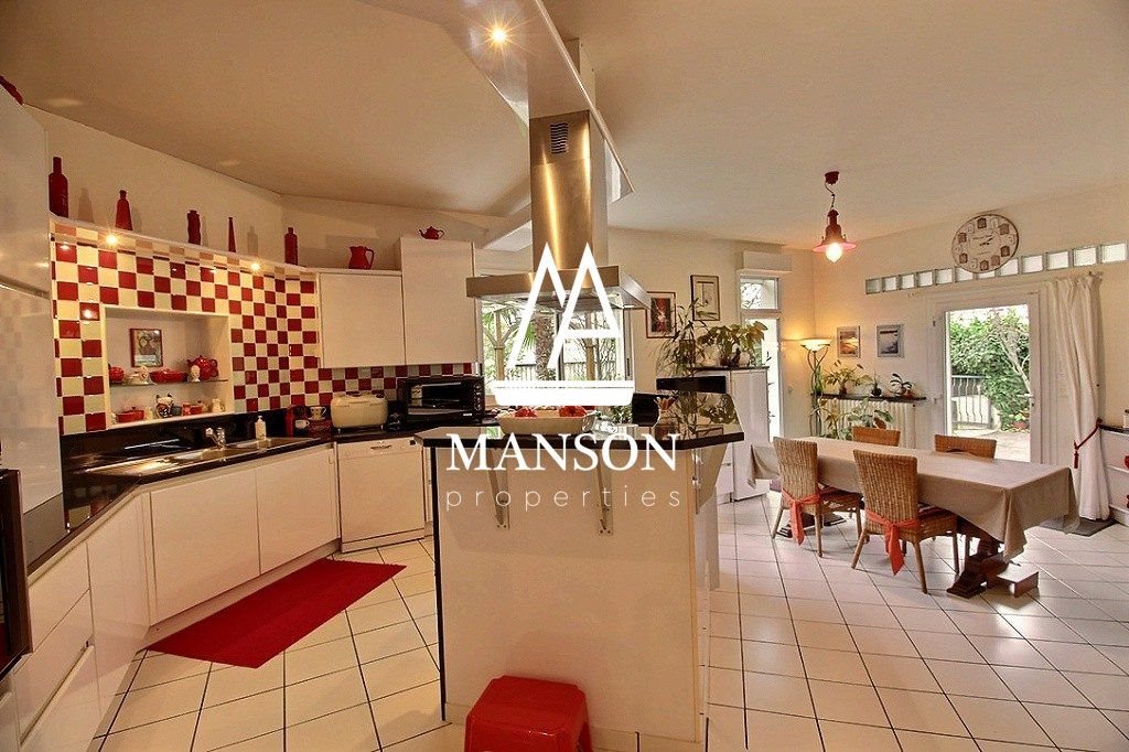 Maison à vendre, 300m², Arès