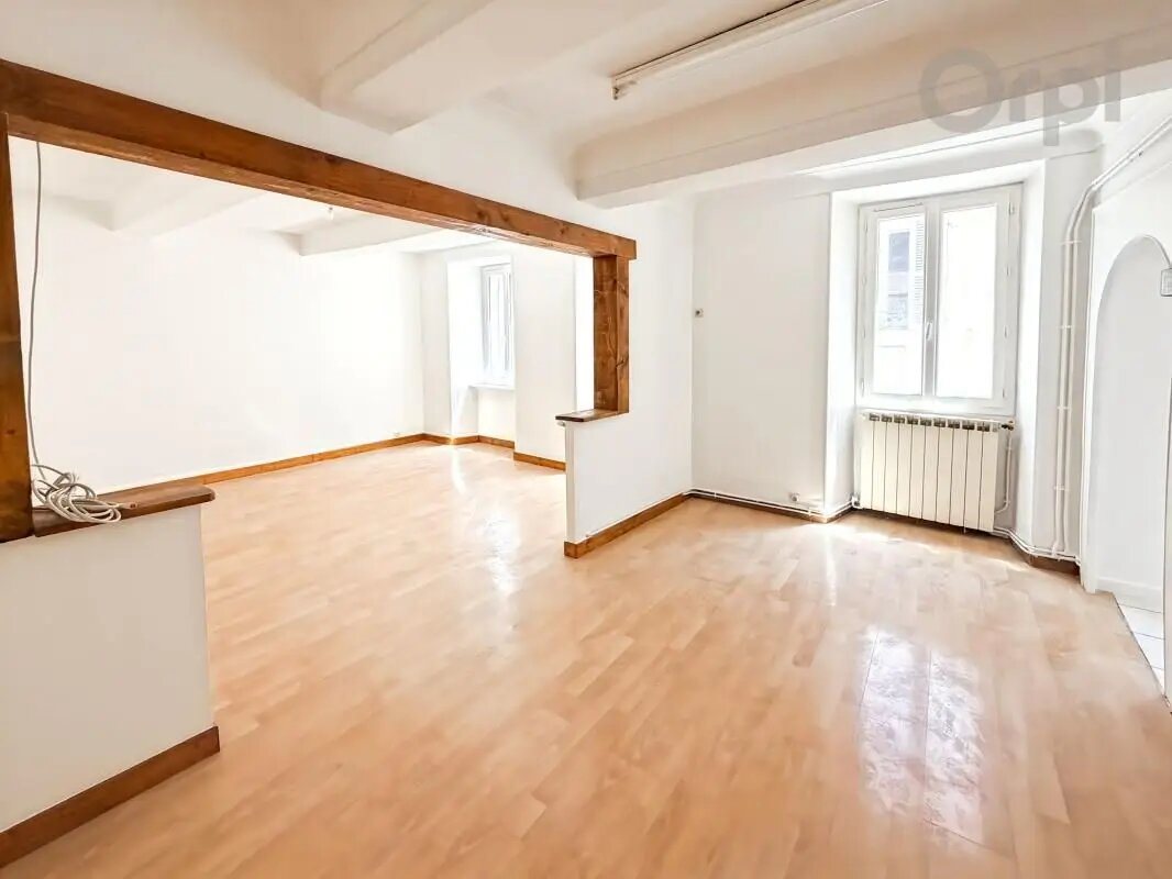 Appartement à louer, 66m², Laragne-Montéglin