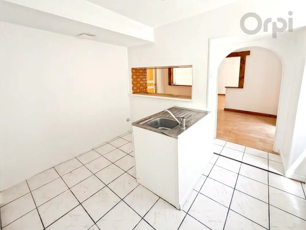 Appartement à louer, 66m², Laragne-Montéglin