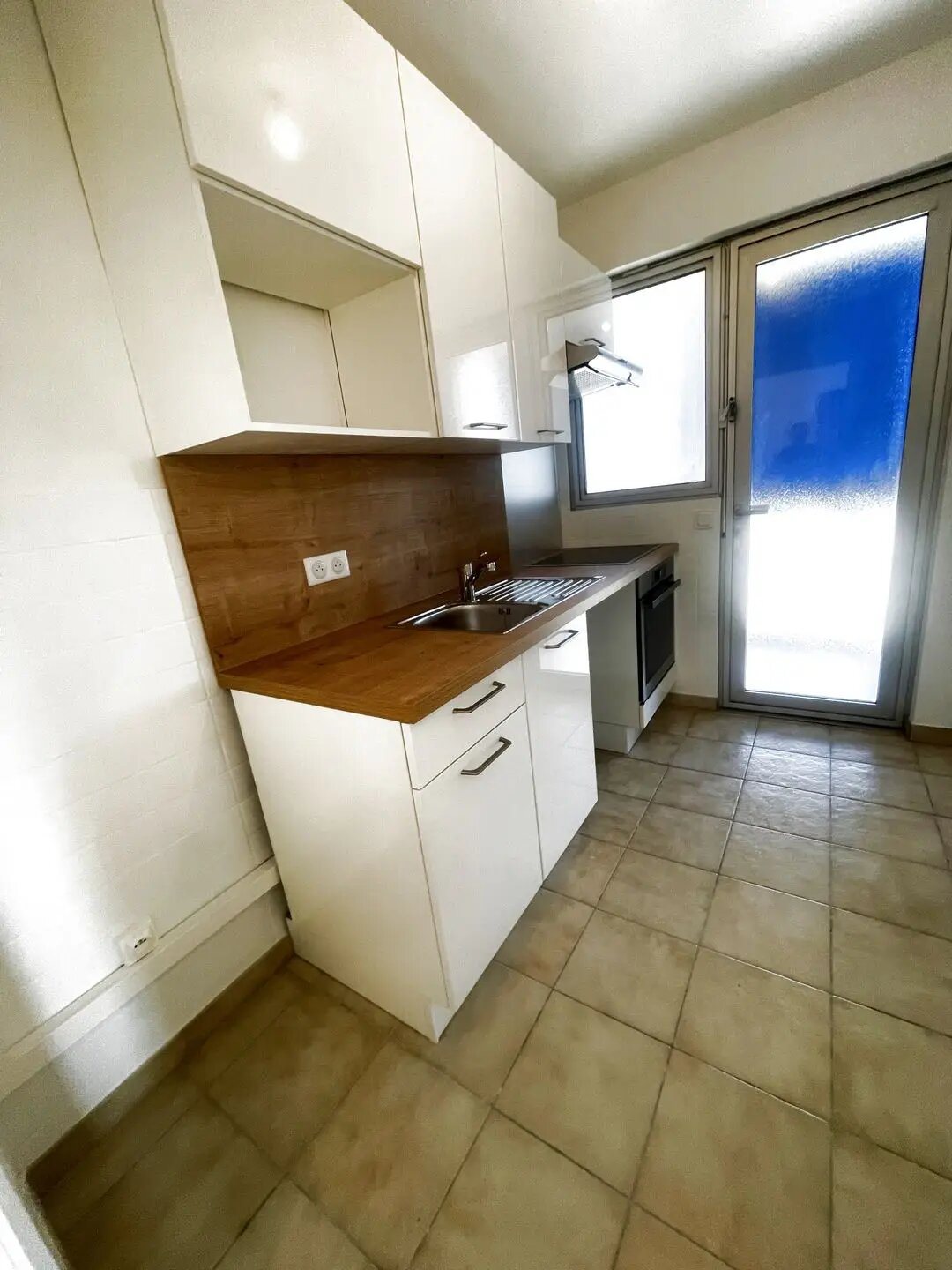 Appartement à louer, 74m², Grasse