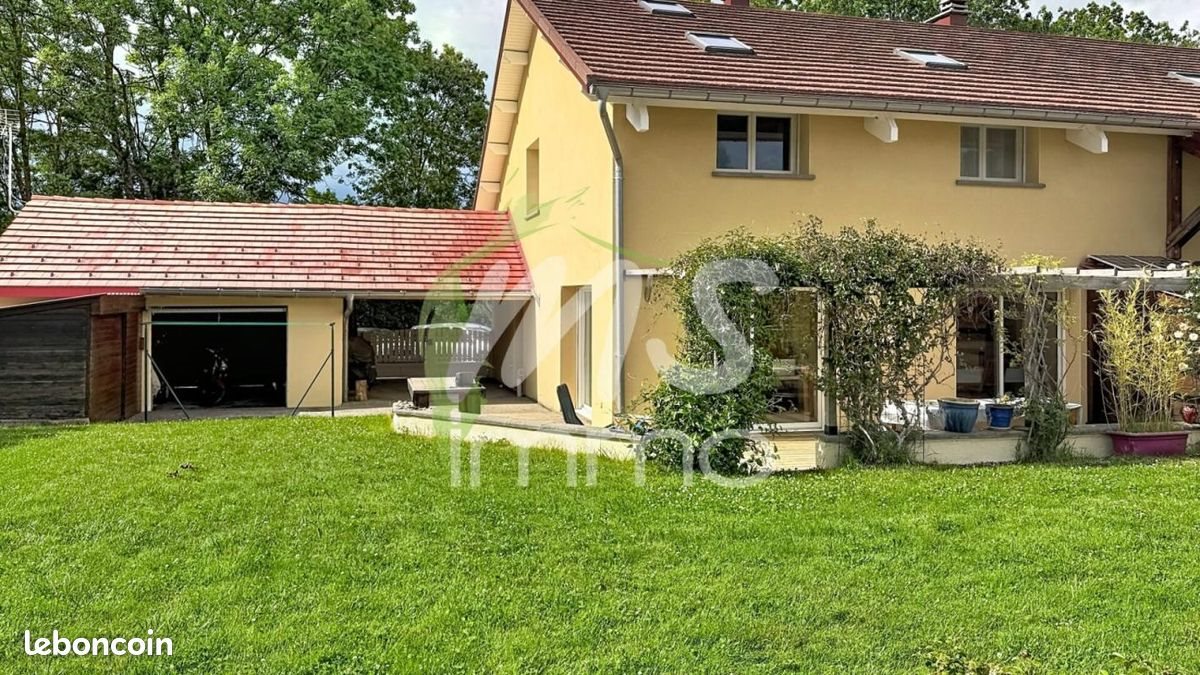 Maison à vendre, 165m², Saint-Laurent-du-Cros