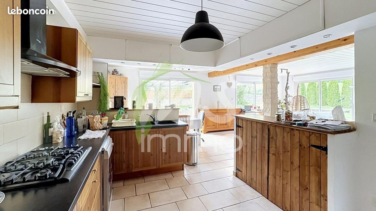 Maison à vendre, 165m², Saint-Laurent-du-Cros