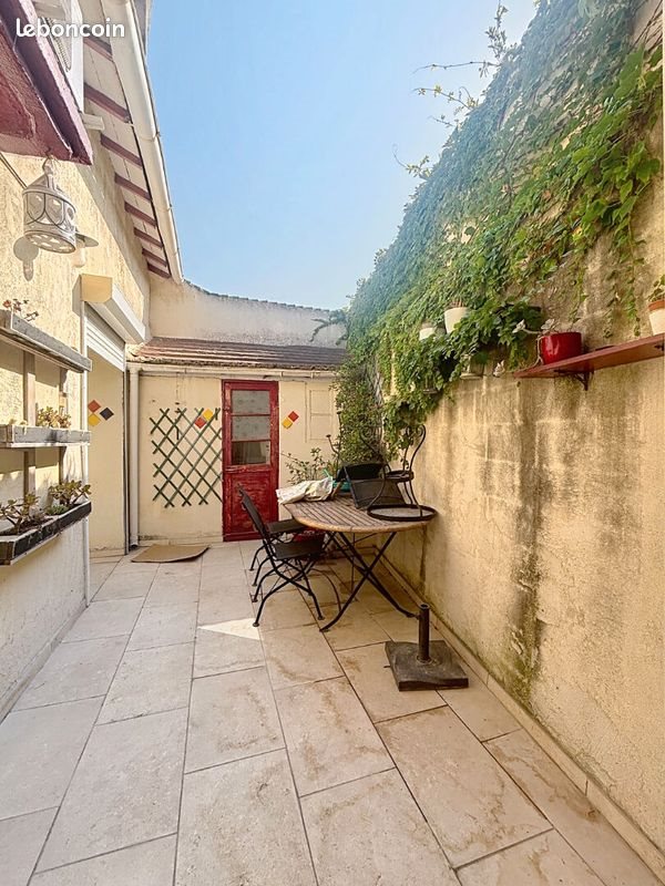 Maison à louer, 93m², Marseille 8ème