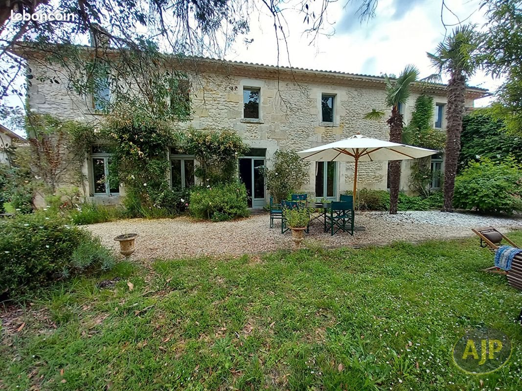 Maison à vendre, 407m², Blaignan