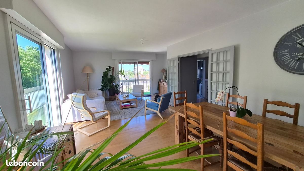Appartement à louer, 157m², Tours