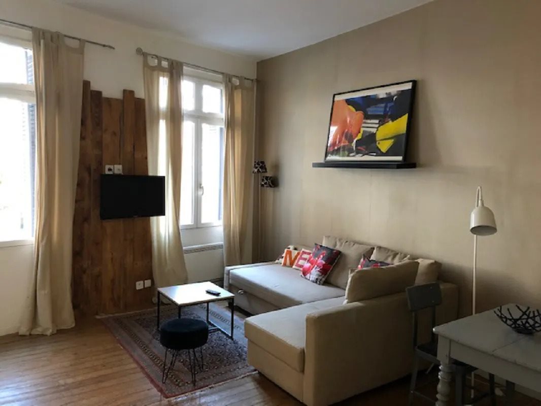 Appartement à louer, 38m², Tours