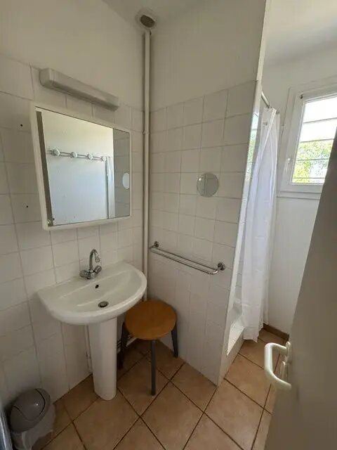 Maison à louer, 39m², Verzeille