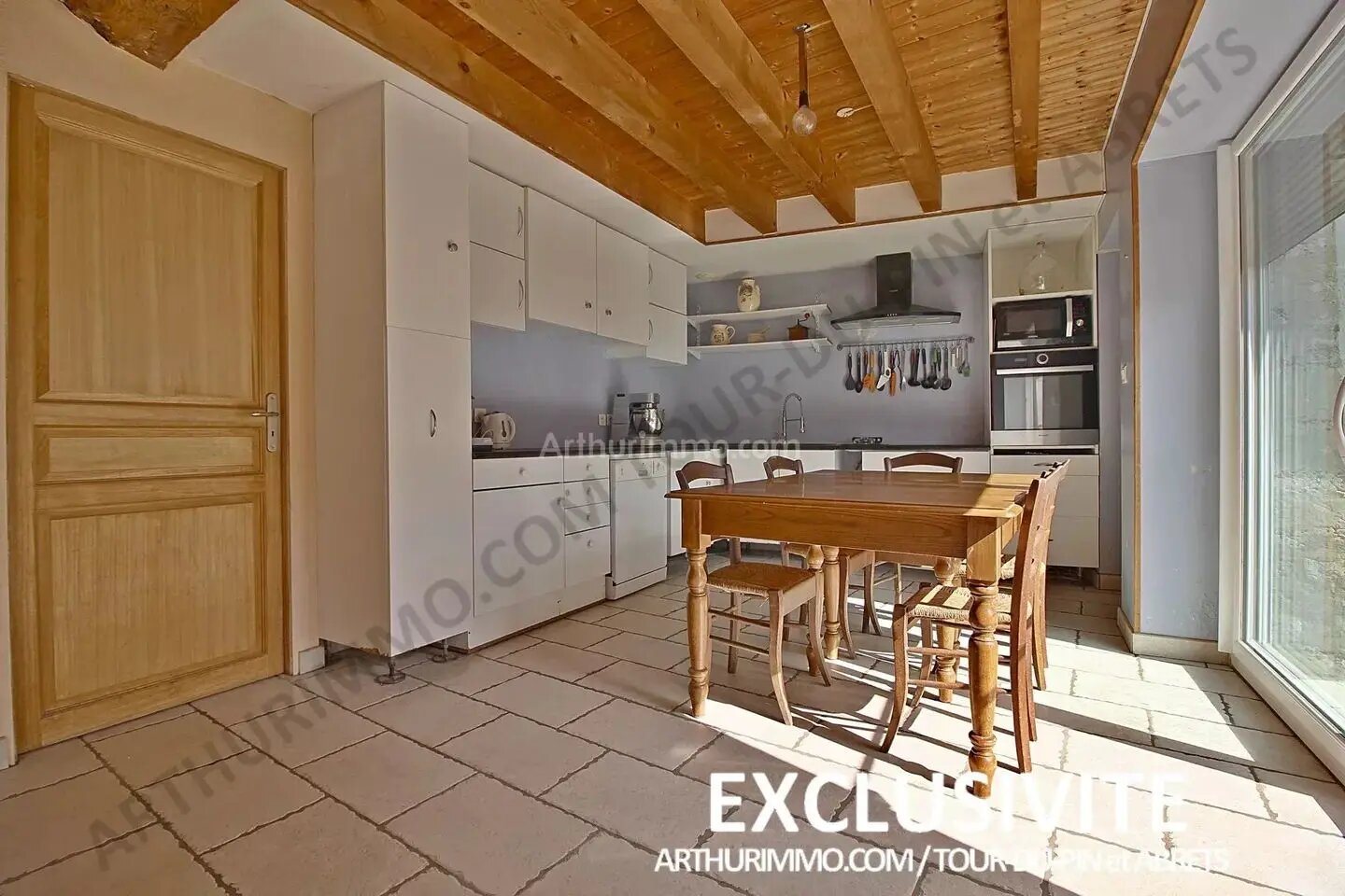 Maison à vendre, 137m², Montcarra