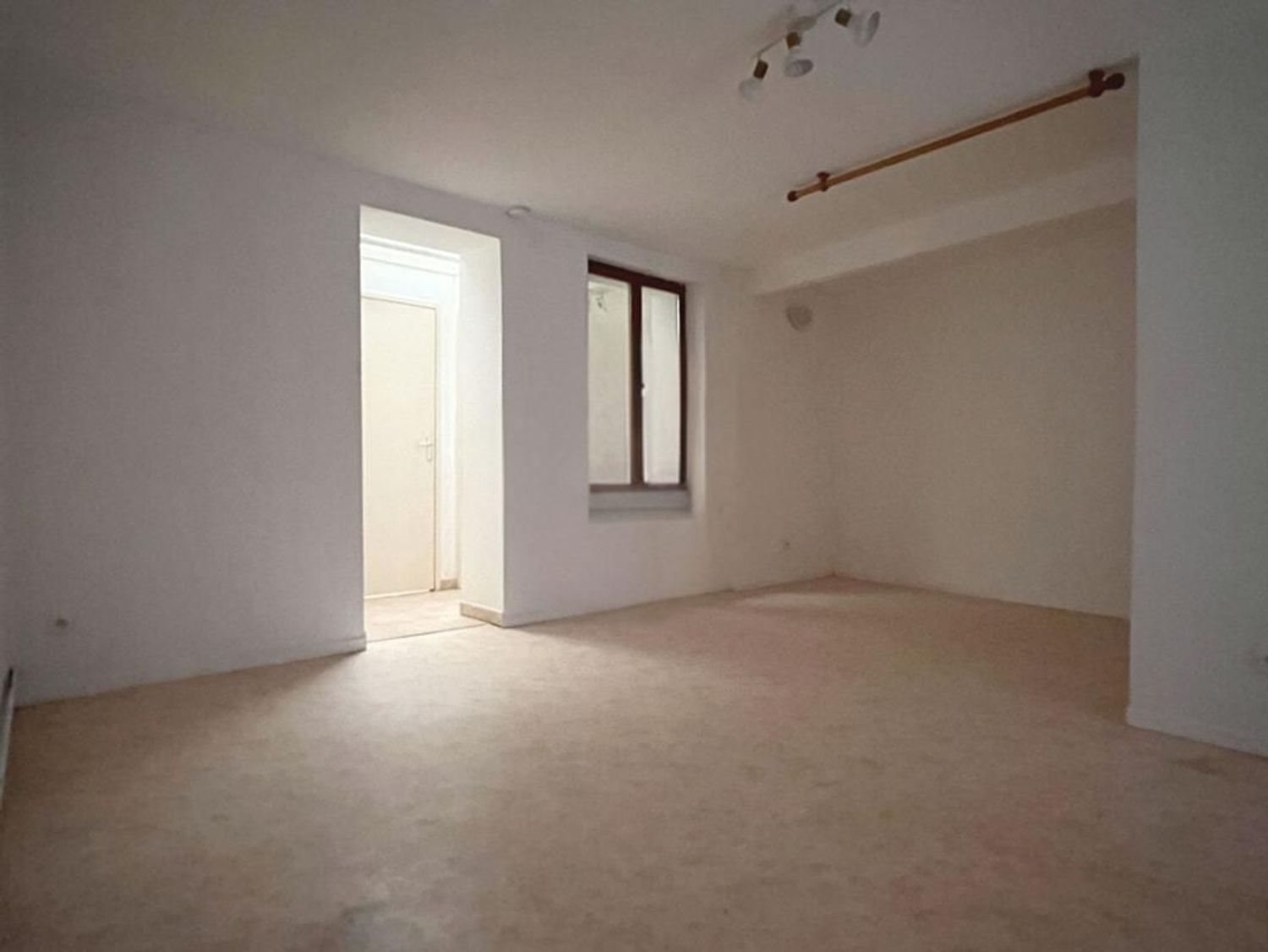 Appartement à louer, 44m², La Fère