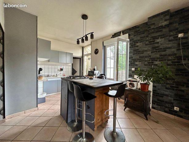 Maison à vendre, 121m², Saint-Gobain