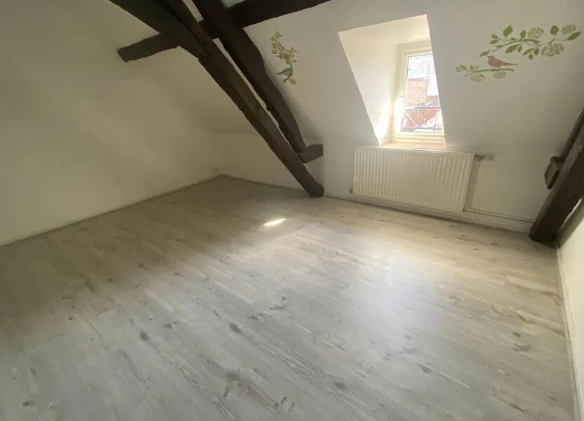 Appartement à louer, 140m², La Fère