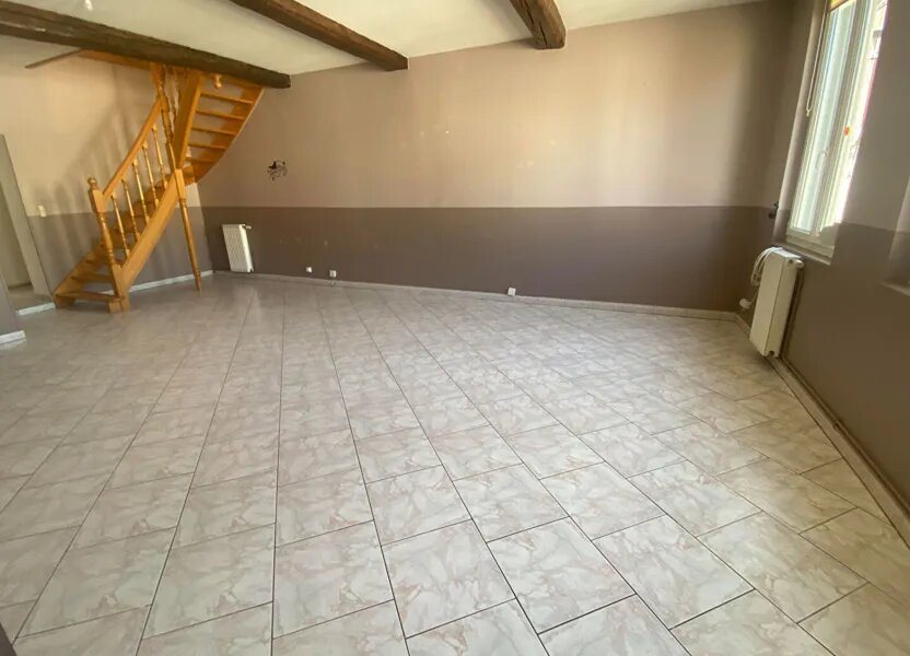 Appartement à louer, 140m², La Fère