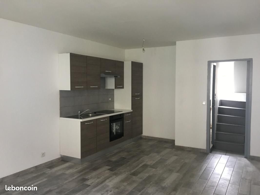 Maison à louer, 57m², Belley