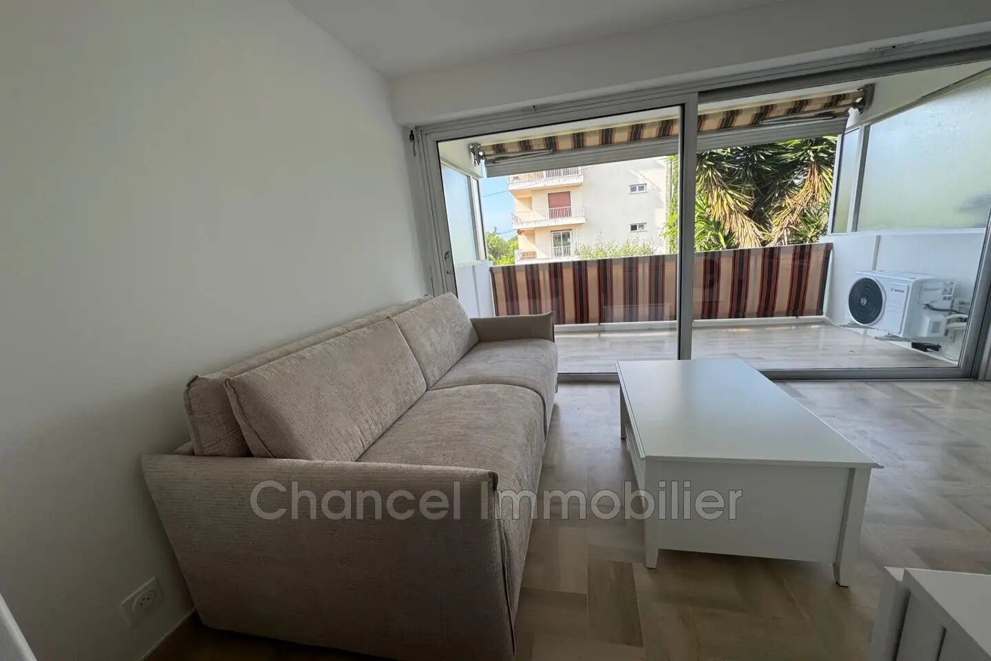 Appartement à louer, 16m², Antibes