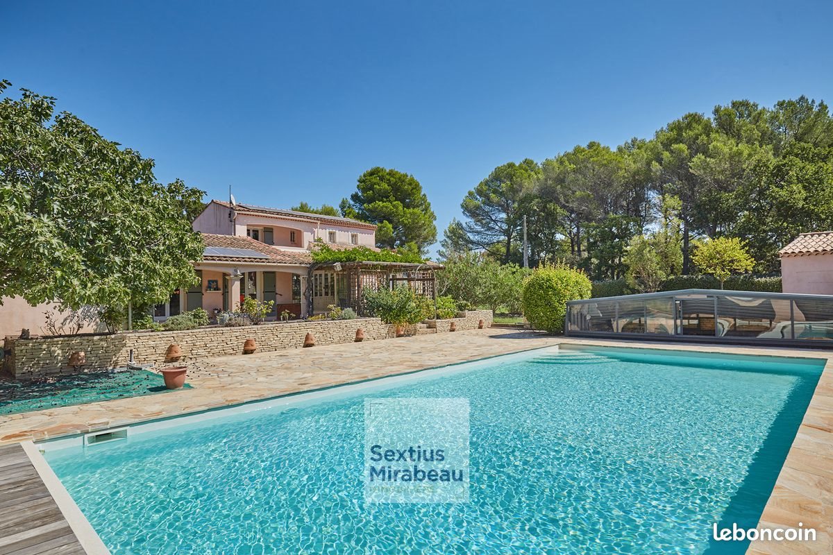 Maison à vendre, 225m², Saint-Cannat