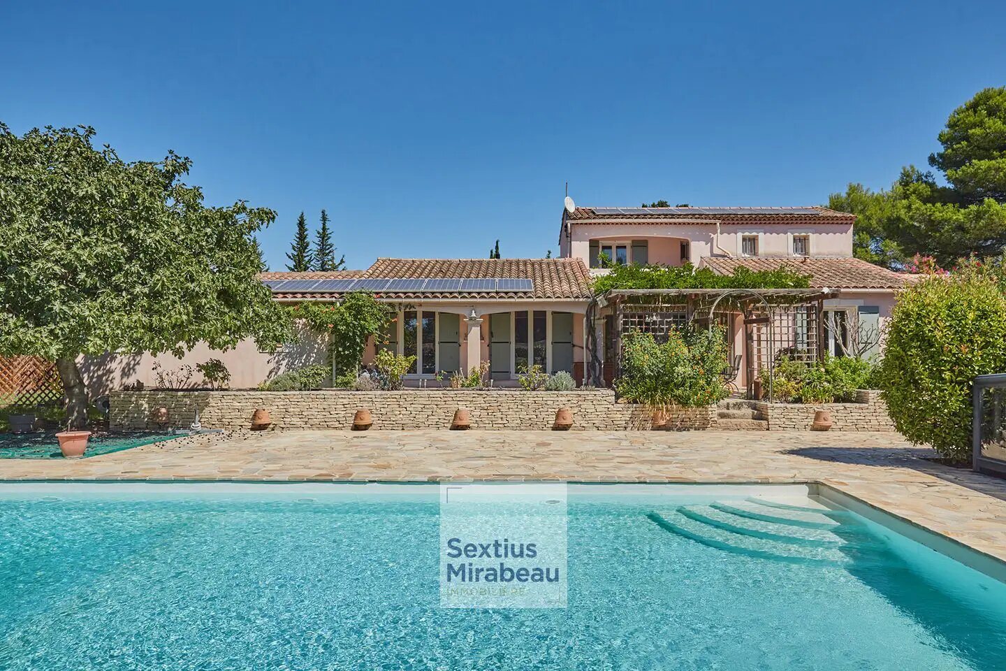 Maison à vendre, 225m², Saint-Cannat