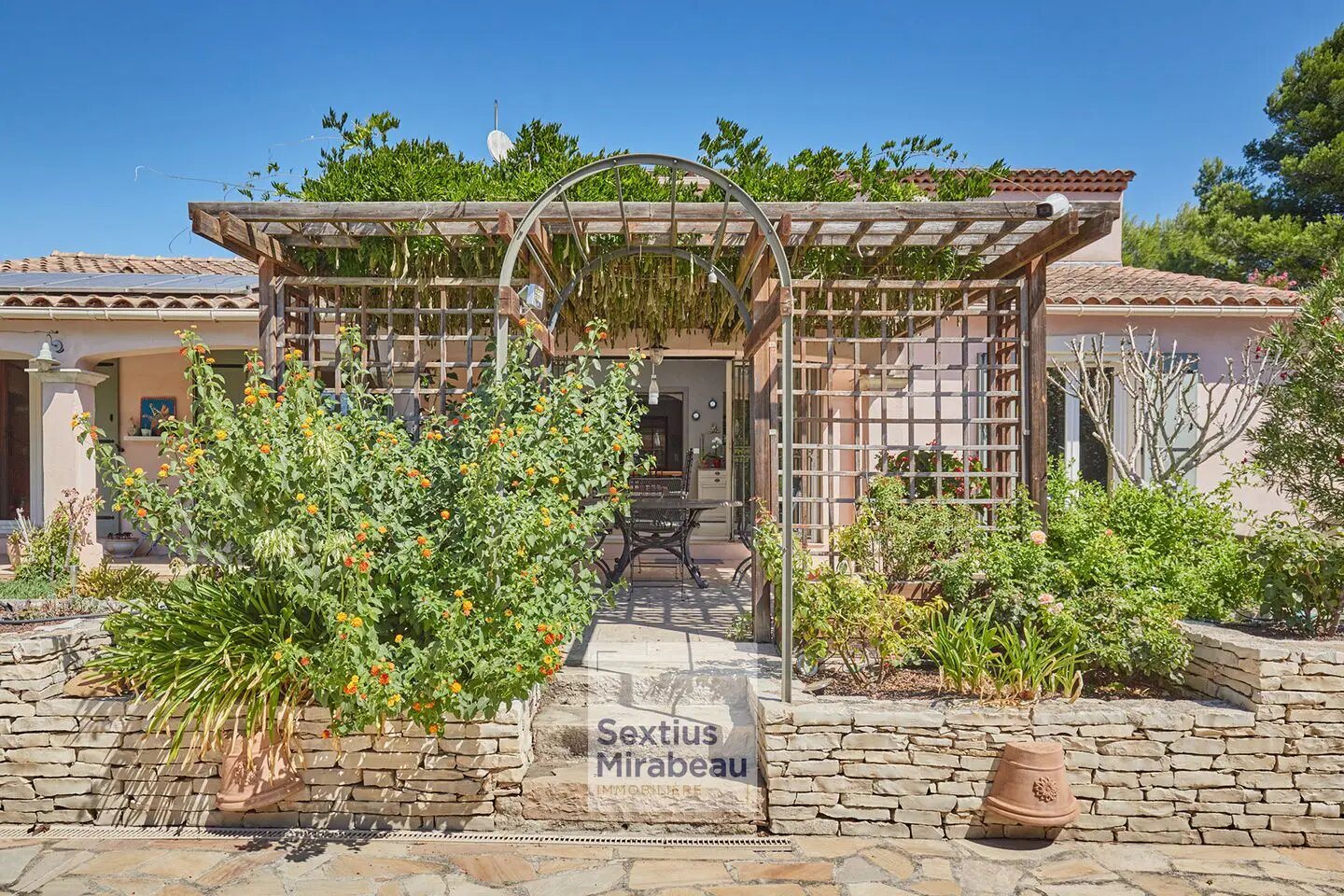 Maison à vendre, 225m², Saint-Cannat