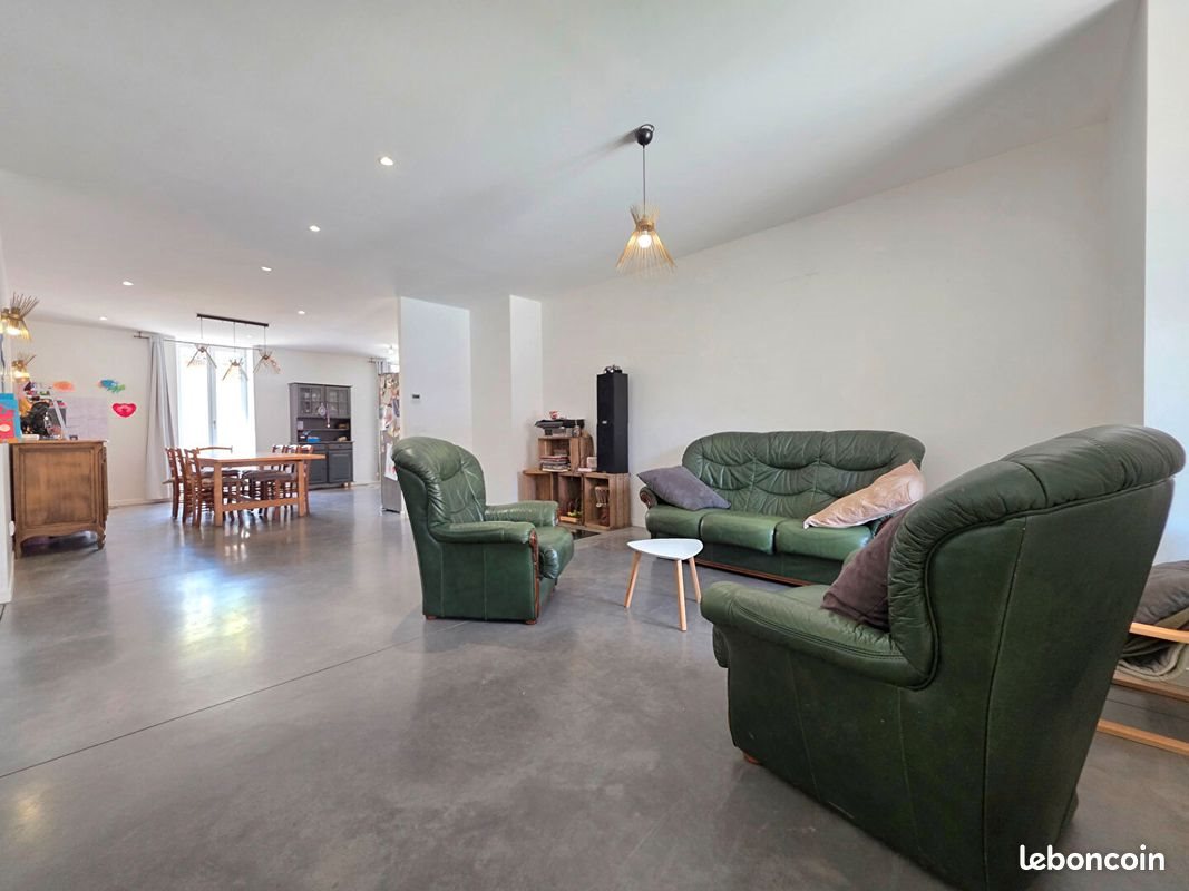 Maison à vendre, 146m², Triors