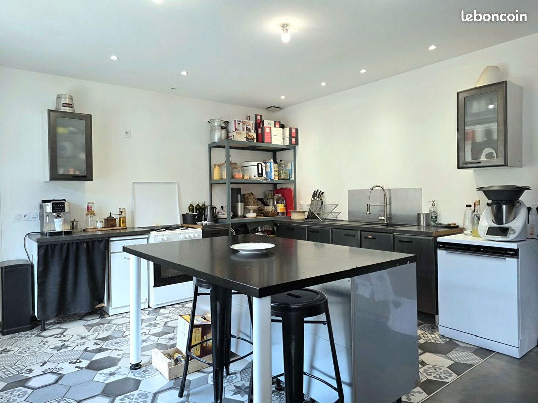 Maison à vendre, 146m², Triors